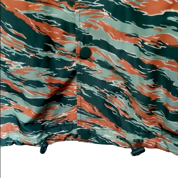 Fabletics Only Coaches Camo Tiger Striped Jacket Women's Size Extra Large XL - Picture 10 of 13